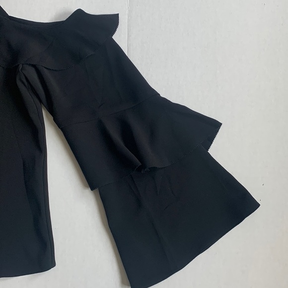 Cooper & Ella Black Ruffle Cold Shoulder Top Large - Picture 5 of 12